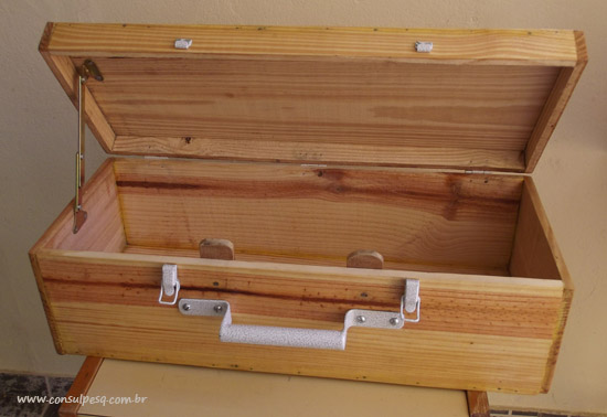 caixa em madeira para amostrador tipo Kajak